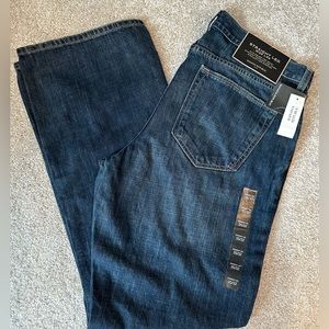 Men’s NWT Banana Republic Jeans 35/32 Straight leg